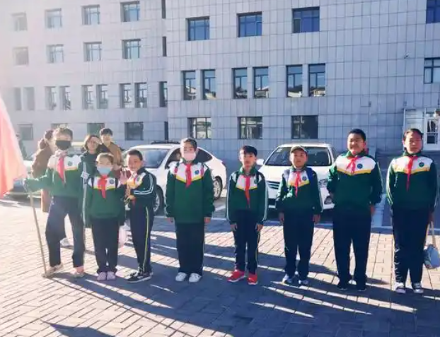 让草原学子在家门口享受优质科创教育以科技之力打破地域壁垒
