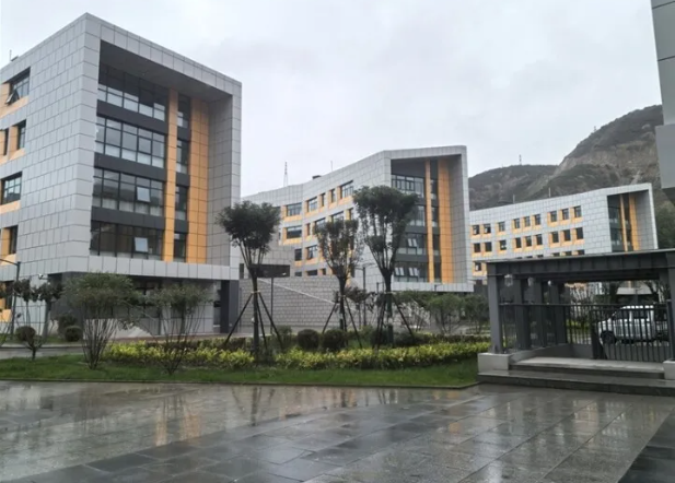 深耕讲堂教学改革提速才智教育建造完善